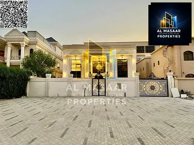 فيلا بتصميم القصور بمصعد ومسبح خاص طابقين وروف مساحه كبيرة قريبه من المسجد تملك حر لجميع الجنسيات