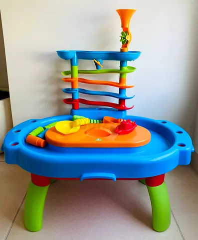 ELC Sand and Water Table with Accessories and Pour and Play Water Run