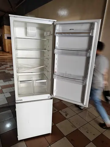 SMEG latest model bottom freezer fridge built-in Fully-integrated model