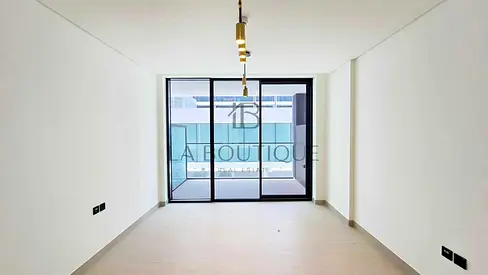 Brand New| Vacant | Luxury living