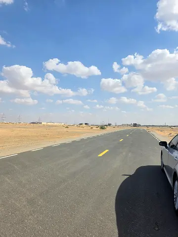 للبيع ارض سكنية في منطقة مزيرعة بمساحة 2635 قدم مربع