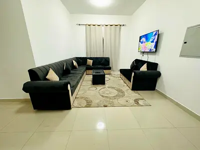 🔥 فخامة النعيمية 1 🔥 غرفتين وصالة (2 حمام + بلكونة) | فرش جديد | خلف مستشفى ثومبي | شامل الفواتير والإنترنت