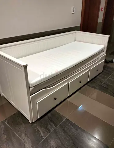 IKEA Hamnes daybed with 3 big storage drawers and 2 IKEA mattresses.