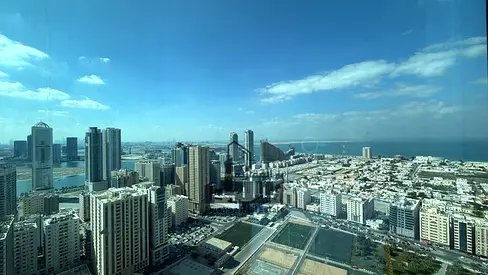 Luxury Sea View Apartment for Sale in Al Dana Tower – Al Majaz 3, Sharjah An exceptional opportunity to own a spacious apartment with a direct