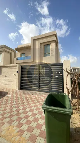 Two-floors villa for rent in Al Zahia, Ajman A golden opportunity in Ajman at a great price and in an excellent location! 👌