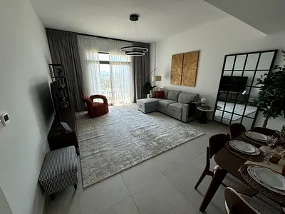 Bright renovated 1BR | Premium community living
