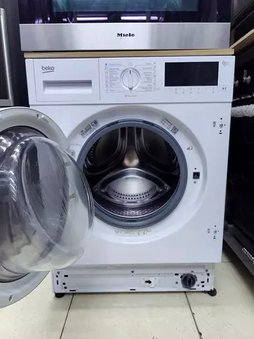 Beko Front Load built-in Washer dryer 58/5kg in Excellent Condition