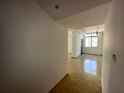 نحن اكثر من مجرد خدمه لانك تستاهل الافضل  في قلب المدينة، قريب من كل ما تحتاجه". "سكن مهيأ يجمع بين الراحة والخدمات". "استمتع بأسعد الأحياء السكنية".