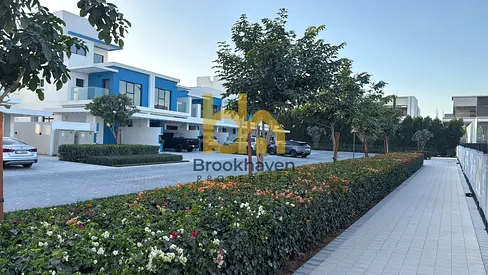 Luxury Lagoon Living Starts Here | 4BR Townhouse