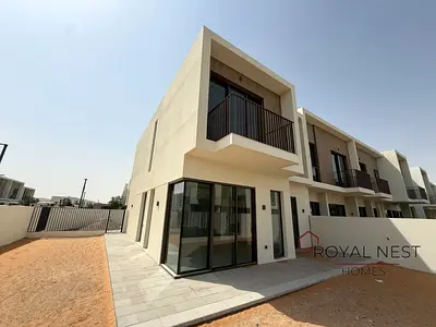 Big Plot Area | Huge Corner Unit | Single Row