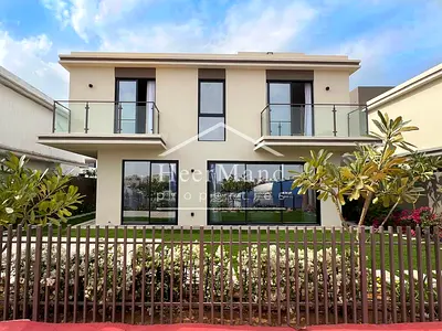 1 Row From Beach - 2 Bed Falcon North - Brand New