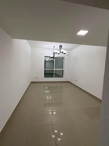 متاح الان اجمل وارخص الاسعار شقة للبيع في المجاز 2 المواصفات غرفة و صالة مطبخ حمامين الغرفة ماستر تكييف مركزي