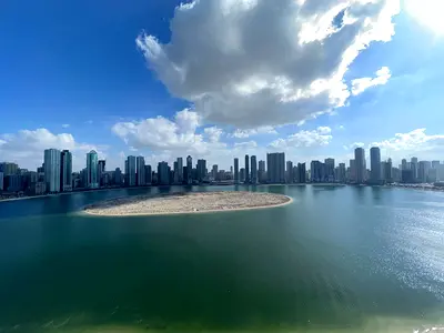 للبيع 3غرف وصاله مع اطلالة في برج شرفات الشارقه