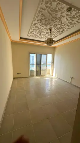 للبيع شقة بإطلالة بحرية  أمامية  برج أساس