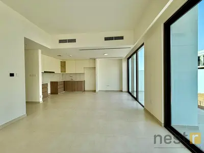 Spacious Layout || Ready To Move || Corner Kitchen