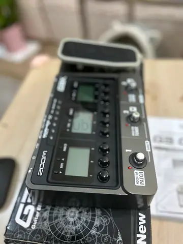 Zoom G3X Guitar Multi-Effects Processor