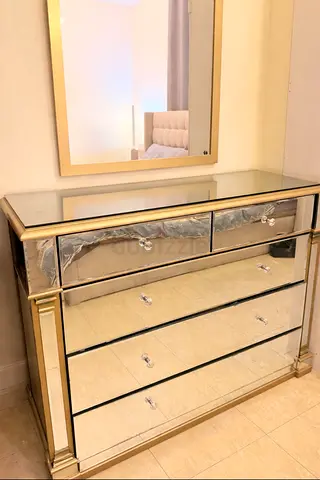 Mirror table