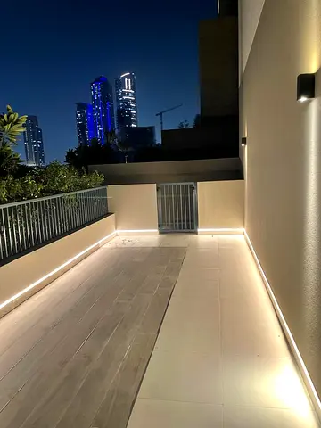 للإيجار تاون هاوس فخم في جزيرة مريم