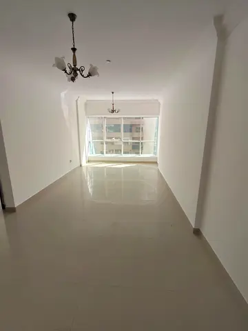 🏡 للإيجار في الشارقة – منطقة التعاون | غرفة وصالة ماستر بمساحات كبيرة – قريب من الكورنيش 🌊  فرصة سكنية مميزة للإيجار في واحدة من أكثر المناطق حيوية