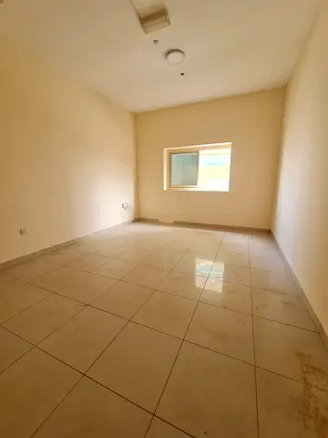 عرض محدود 2 غرفه وصاله +2حمام "عائلي" بمنطقه النباعه بالقرب من دوار الساعه بسعر 32000فقط