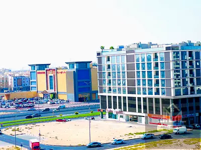 Like New Open Veiw With Parking Inside!! Big Balcony!! Buld Wardrobe!!