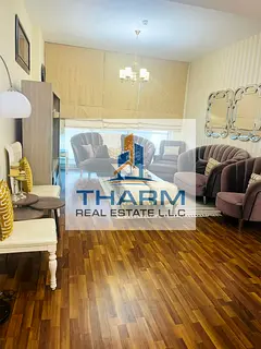 2 Bedroom Fully Upgraded Apartment with 2 Parkings