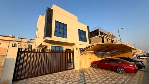 فيلا فخمه للبيع في الحوشي
