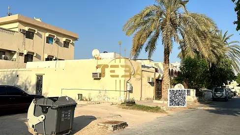 للبيع بيت في النعيمية – موقع مميز على شارع وسكة