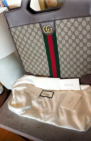 Gucci Authentic bag