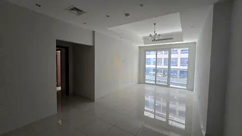 🏡 للبيع شقة مميزة في برج صحارى 4 – فرصة سكنية واستثمارية رائعة!