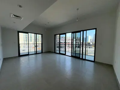 للبيع شقة مساحه كبيرة غرفتين وصاله جزيره مريم مبنى جواهر 2