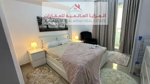 شقة مفروشة للايجار الشهري - غرفة و 2 حمام وصالة - قريبة لمخرج دبي - التعاون