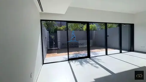 Premium 4BR Mid Townhouse | Forest Living | Excellent Investment