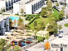 BRAND NEW - SINGEL ROW - MULTIPLE UNITS