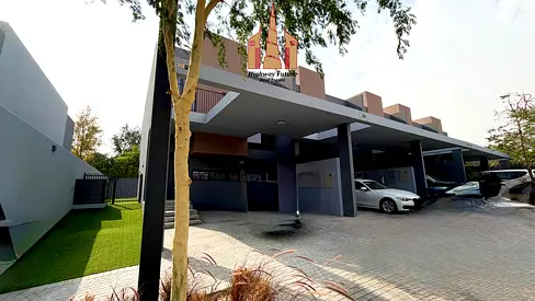 Luxury 3BR Corner Villa with maidroom For Rent in Masaar