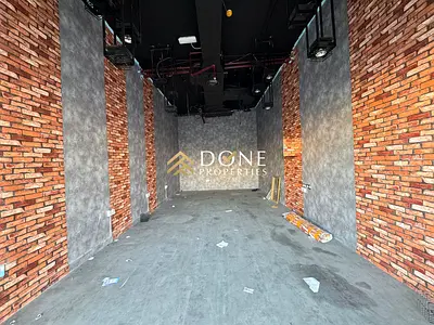 Luxury shop very prime lecation business area ready to move only jest 55k