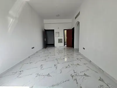 شقة غرفة وصالة للإيجار السنوي في الجرف 2 – عجمان | رووف كامل + باركن خاص مجاني