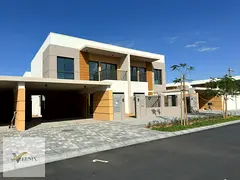LUXURY GATED COMMUNITY – 5BR CORNER VILLA FOR SALE - FREEHOLD - READY TO MOVE