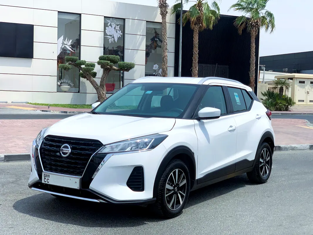Nissan Kicks 2021 — photo 1 of 10