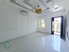 Luxury villa in Al-Haliou 2, 3 bedrooms, registration fees included, strategic location in the city&