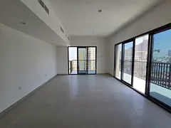 For Sale 4-Bedroom Apartment with View in Jawaher 2 Building – Maryam Island