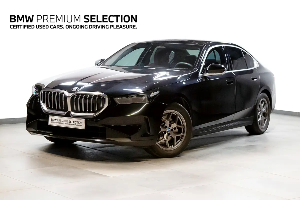 BMW 5-Series 2024 — photo 1 of 7