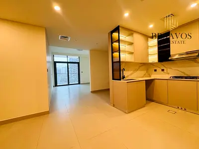 UNFURNISHED | READY TO MOVE IN | ELEGANT APARTMENT