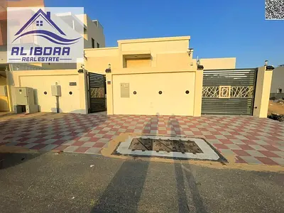🏡 للإيجار – فيلا في منطقة الزاهية | ثاني ساكن  📍 الموقع: الزاهية – عجمان   ⚡ الكهرباء: مواطن   🏠 الحالة: ثاني ساكن   📐 مساحة الأرض: 3014 قدم مربع