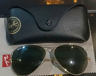 Ray-Ban Aviator Sunglasses with Case