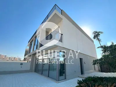 HUGE VILLA | READY TO MOVE| BRAND NEW