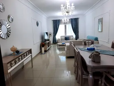 للبيع شقة غرفتين وصالة في أبراج تايجر