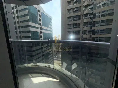 للبيع شقة مميزة في برج صحارى 4