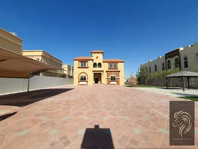٦ غرف نوم رئيسية | تصميم ممتاز | للإيجار