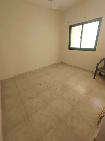 💯للايجار السنوي بعجمان  🏡الموقع .الراشدية 1 قريب الفالكون تور  💦غرفه وصاله  منفصله  دون تكييف  +بلكونه ✅السعر 23 ألف  ✅دفعات 6 ✅تامين شيك 📱0557353